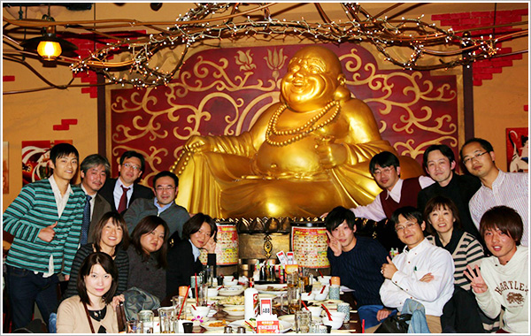 忘年会（2013年11月29日：中華料理　中国茶房８にて）